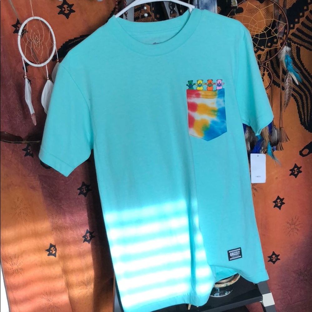 grizzly tee
